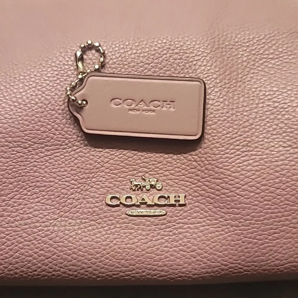 0601. EUC ~ Coach Clarkson Hobo #24947 ~ In the most luscious 